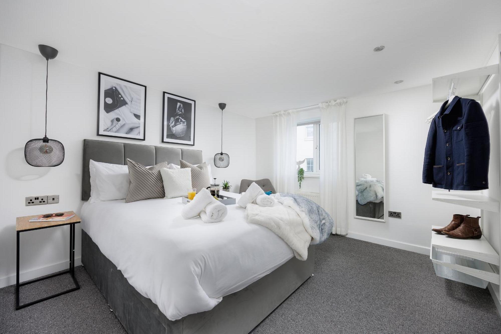 Boujis Central Plymouth Apartment - Sleeps 4 - Habita Property מראה חיצוני תמונה
